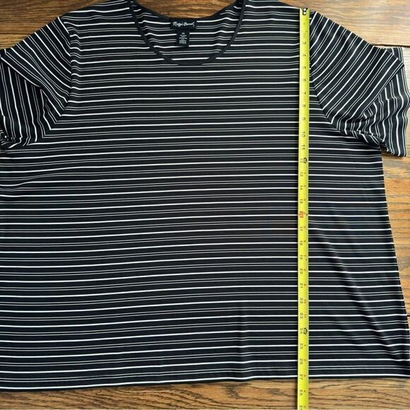 Maggie Barnes Short Sleeve Striped Shirt Black White Polyester‎ Spandex Plus 2X - Picture 6 of 7